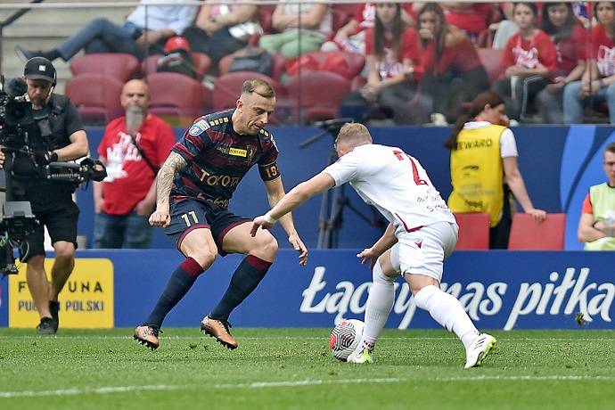 Nhận định, soi k&egrave;o Gornik Zabrze vs Pogon Szczecin, 1h30 ng&agrave;y 3/8: Kh&aacute;ch sa s&uacute;t