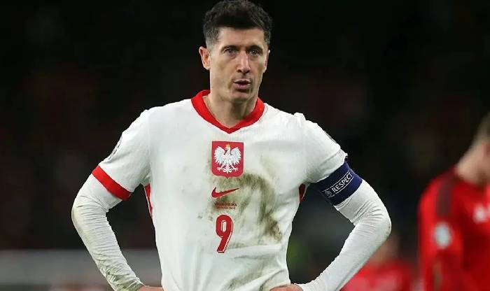 Soi kèo góc Ba Lan vs Romania, 01h45 ngày 03/10