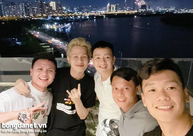 Công Phượng không có thưởng Tết, Quang Hải nhận lương tháng thứ 13