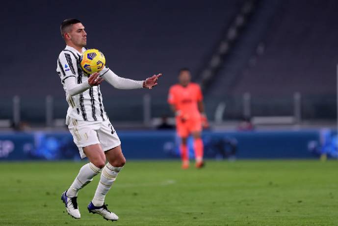 Tin chuyển nhượng tối 3/2: Liverpool vẫn muốn có Demiral