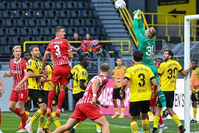Soi kèo phạt góc Dortmund vs Freiburg, 21h30 ngày 4/2