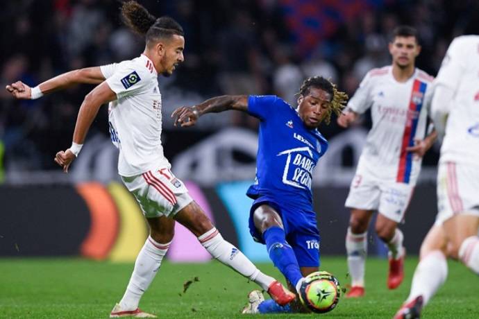 Soi kèo tài xỉu Troyes vs Lyon hôm nay 1h00 ngày 5/2
