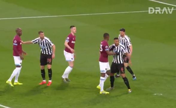 Video West Ham 2-0 Newcastle (Premier League, Ngoại hạng Anh v&ograve;ng 29)