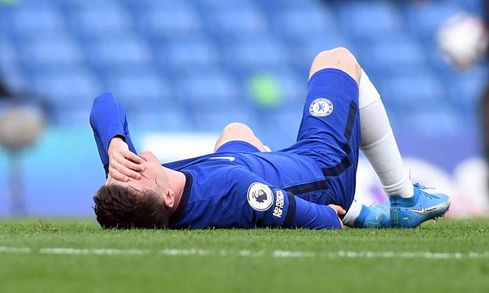 Mason Mount c&oacute; thể lỡ trận lượt về b&aacute;n kết C1 với Real Madrid