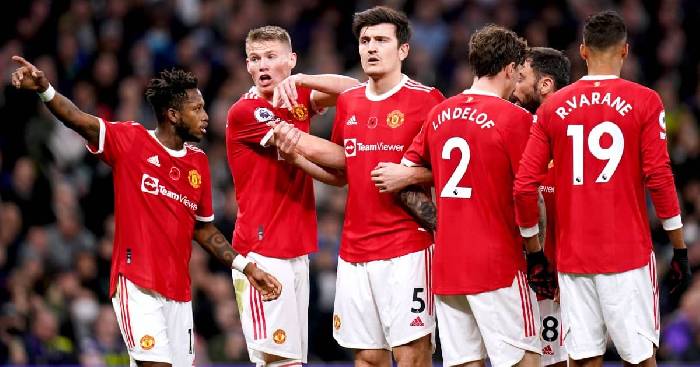 M.U chấp nhận bán lỗ gần 100 củ để đẩy đi gấp 3 'người thừa'