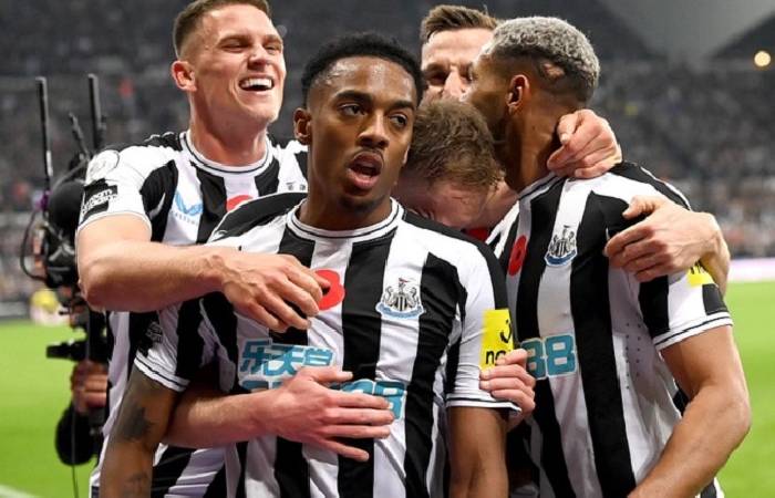 Nhận định, soi k&egrave;o Yokohama F Marinos vs Newcastle, 17h00 n&agrave;y 3/8: Ch&iacute;ch ch&ograve;e h&oacute;t vang