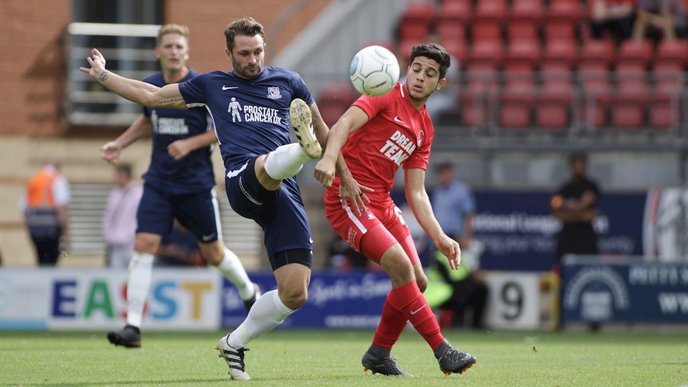 Nhận định b&oacute;ng đ&aacute; Leyton Orient vs Southend United, 01h45 ng&agrave;y 4/9: Kh&aacute;ch l&uacute;n s&acirc;u v&agrave;o khủng hoảng