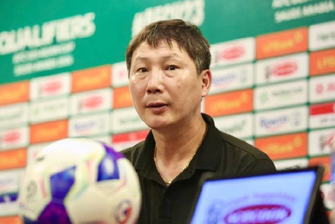 HLV Kim Sang Sik n&oacute;i l&yacute; do U23 Việt Nam chỉ ghi 2 b&agrave;n trước Bangladesh