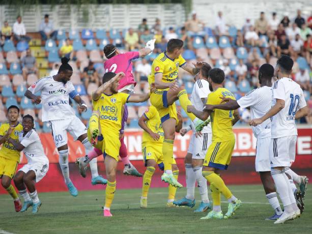 Nhận định, soi k&egrave;o Petrolul Ploiesti vs Botosani, 1h30 ng&agrave;y 4/11: Tận dụng lợi thế