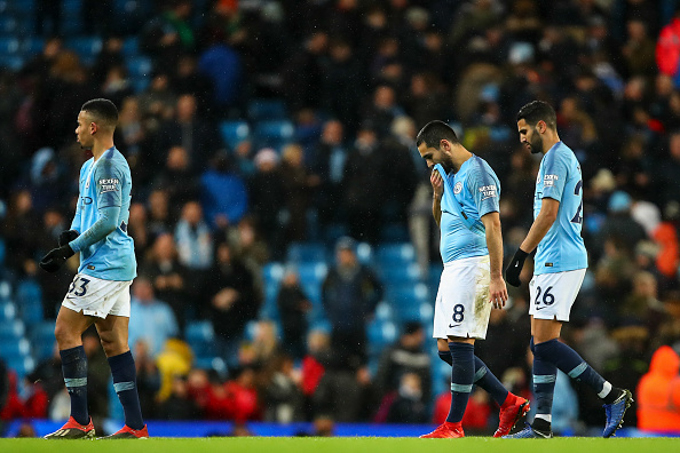 Tiêu tiền quá đà, Man City có thể bị cấm đá C1