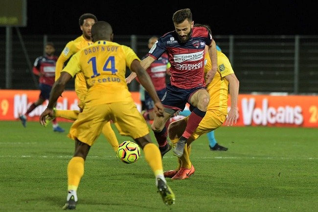 Nhận định Clermont vs Grenoble Foot, 2h00 ngày 6/1