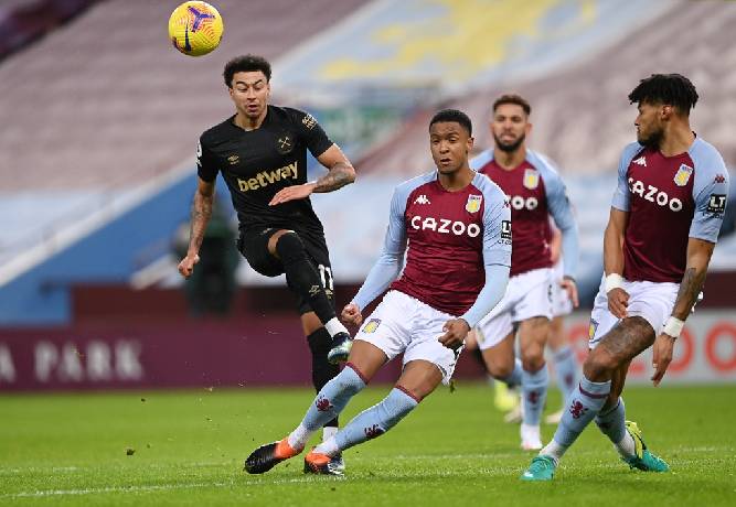 Lingard lập c&uacute; đ&uacute;p trong ng&agrave;y ra mắt West Ham