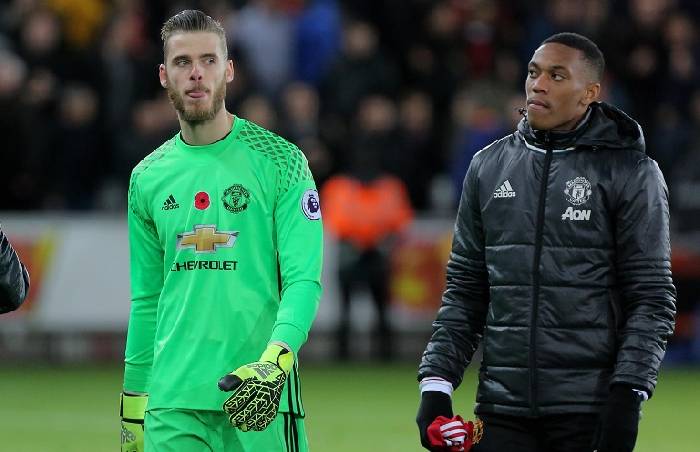 De Gea v&agrave; Martial bị loại khỏi đội h&igrave;nh MU v&igrave; vấn đề chuy&ecirc;n m&ocirc;n?