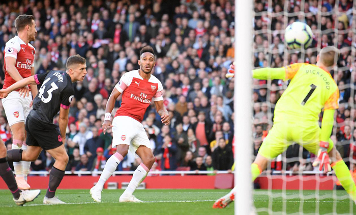 Everton vs Arsenal (20h05 7/4): Loạt con số biết n&oacute;i