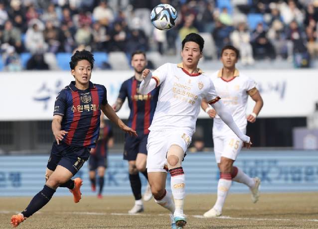 Nhận định, soi k&egrave;o Suwon FC vs Pohang Steelers, 17h00 ng&agrave;y 5/4: Thắng lợi li&ecirc;n tiếp