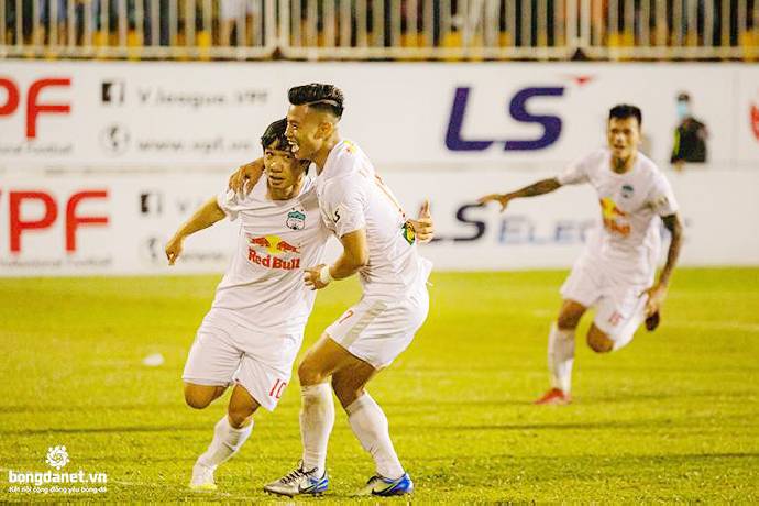 Công Phượng lần thứ 2 thoát án phạt nguội của VFF