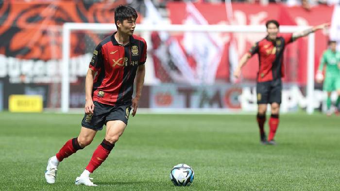 Soi kèo hiệp 1 FC Seoul vs Jeonbuk Hyundai Motors, 12h00 ngày 5/5