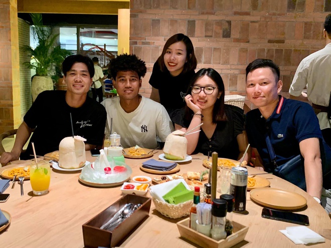 Công Phượng vắng mặt trận Hải Phòng vs TP.HCM vì bận ăn hỏi