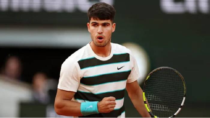 Alcaraz thắng &aacute;p đảo Paul, v&agrave;o b&aacute;n kết Roland Garros năm thứ ba li&ecirc;n tiếp