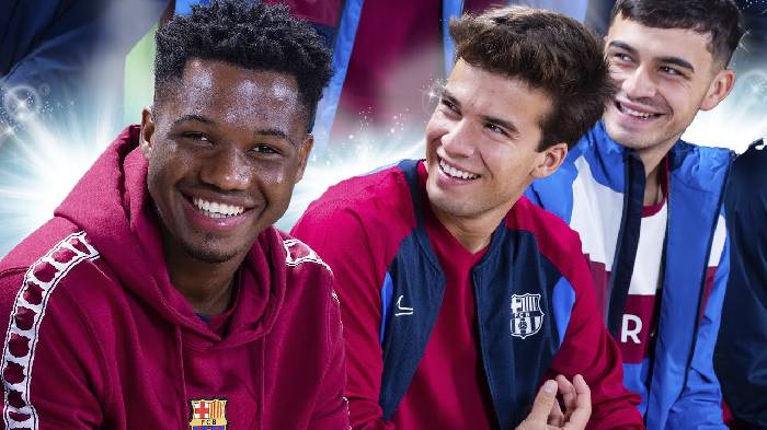 Chủ tịch Barca: 'Chúng tôi đã nhận được lời đề nghị cho 8 cầu thủ'