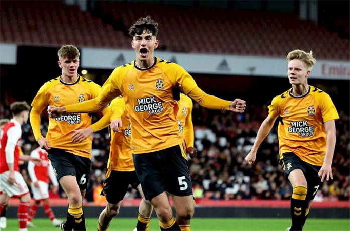 Nhận định, soi kèo Cambridge United vs Reading, 02h00 ngày 5/9