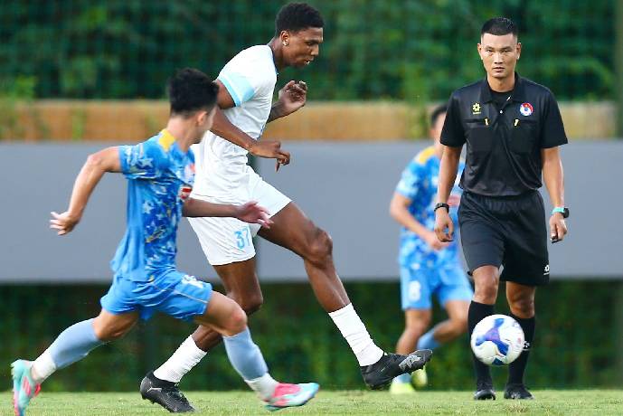 Đội tuyển Việt Nam thua đậm với tỷ số 0-4 trước Nam Định