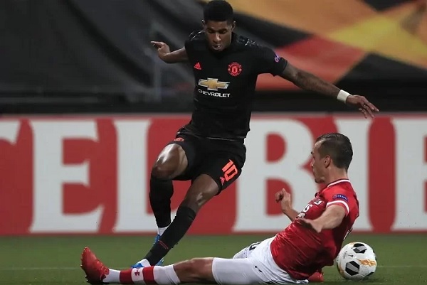 MU lập kỷ lục buồn trên sân khách sau trận hòa AZ Alkmaar