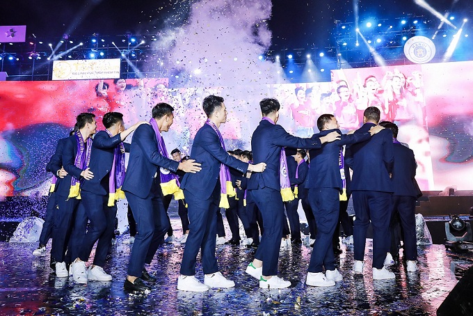 Tin đội tuyển b&oacute;ng đ&aacute; Việt Nam ng&agrave;y 4/11: Những cầu thủ H&agrave; Nội 'vượt r&agrave;o' ở đội tuyển