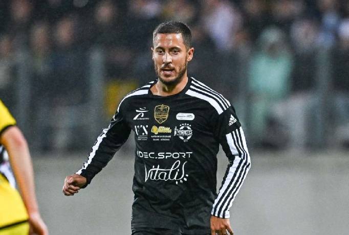 Nghẹn ng&agrave;o với đội h&igrave;nh ng&ocirc;i sao giải nghệ trong năm 2023