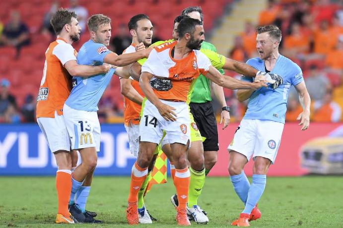 Soi kèo phạt góc Melbourne City vs Brisbane Roar, 15h00 ngày 6/1