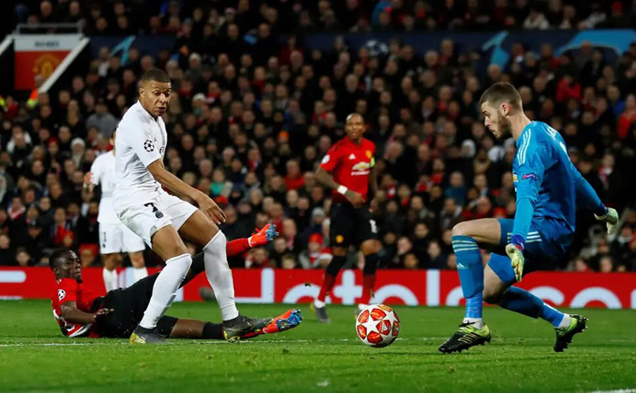 Dự đoán PSG vs MU (3h ngày 7/3) bởi chuyên gia Charlie Nicholas