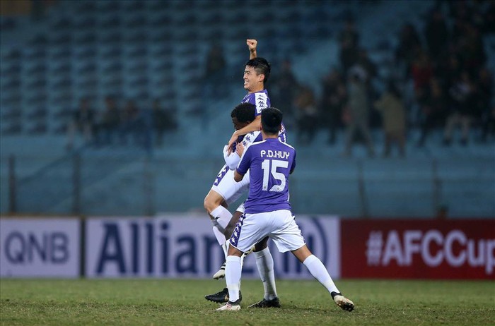 Duy Mạnh suýt bị tước mất danh hiệu Bàn thắng đẹp nhất tại AFC Cup