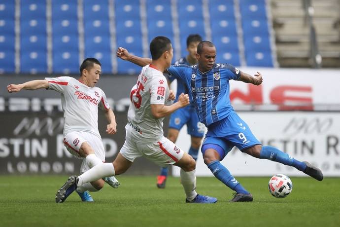 Nhận định Gwangju vs Ulsan Hyundai, 14h30 ngày 6/3