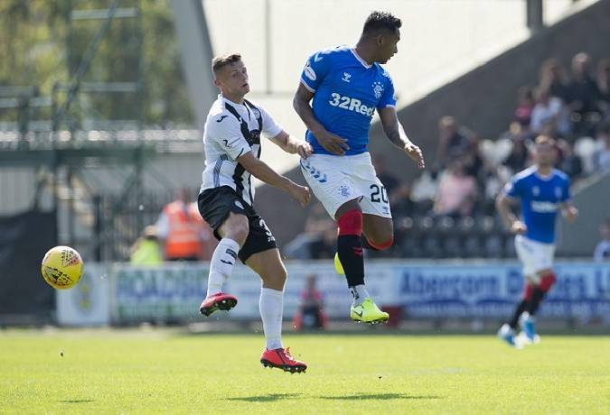 Soi k&egrave;o phạt g&oacute;c/ t&agrave;i xỉu s&aacute;ng nhất h&ocirc;m nay 6/3: Rangers vs St. Mirren