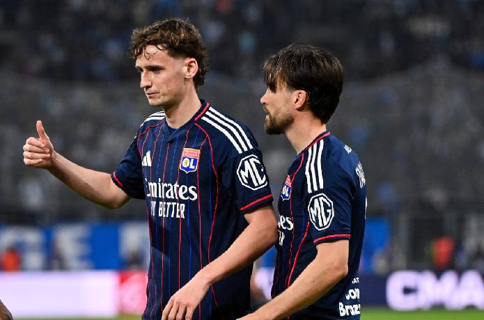 Soi kèo góc Lyon vs Lens, 3h10 ngày 06/03