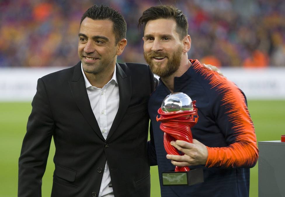 Xavi loại 3 ng&ocirc;i sao khi trở th&agrave;nh t&acirc;n HLV trưởng Barcelona