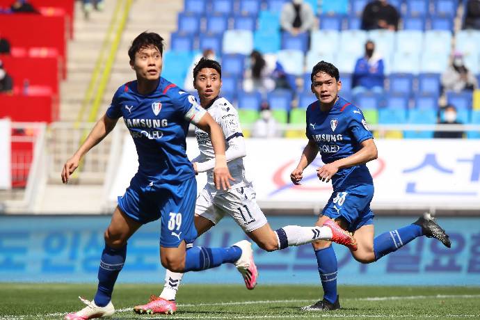 Nhận định, soi k&egrave;o Ulsan HD FC với Suwon FC, 12h00 ng&agrave;y 6/4: Đẳng cấp ch&ecirc;nh lệch