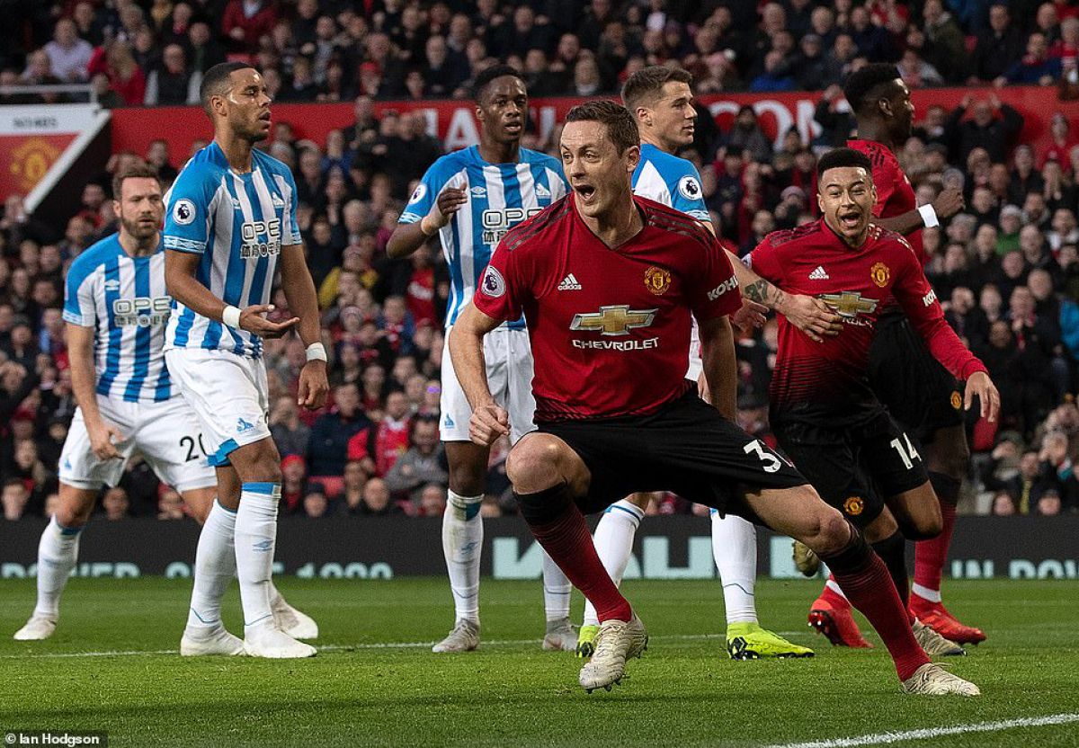 Video Huddersfield 1-1 MU (Premier League, Ngoại hạng Anh v&ograve;ng 37)