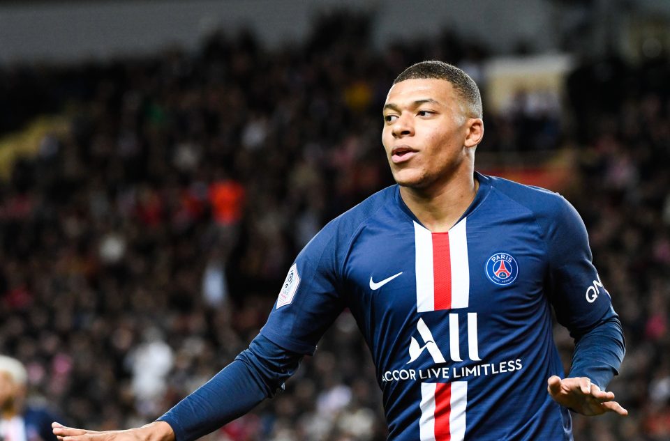 Lợi dụng Real Madrid, Kylian Mbappe “vớ bẫm” với PSG