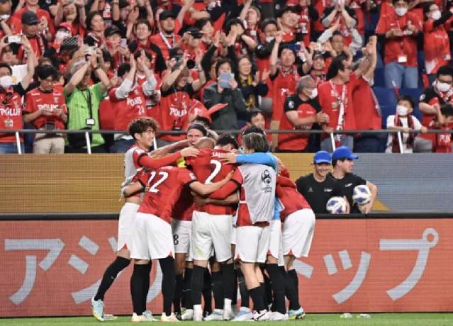 Nhận định, soi kèo Urawa Red Diamonds vs Gamba Osaka, 12h00 ngày 6/5: Tiếp tục thăng hoa