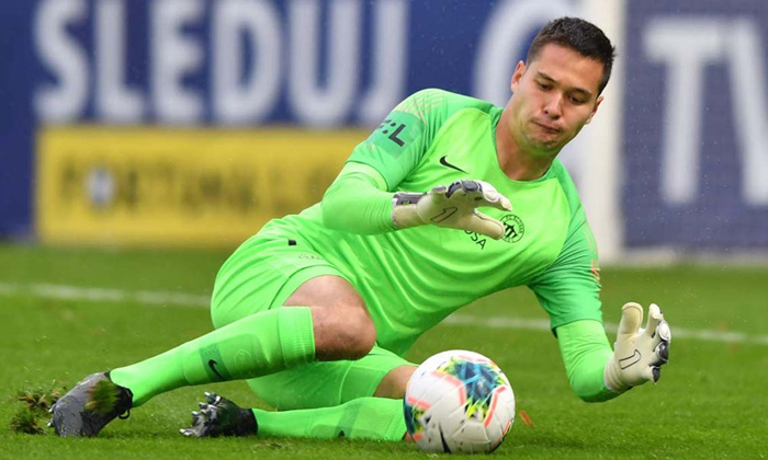 Filip Nguyễn sở hữu thành tích tốt hơn hẳn so với Đặng Văn Lâm