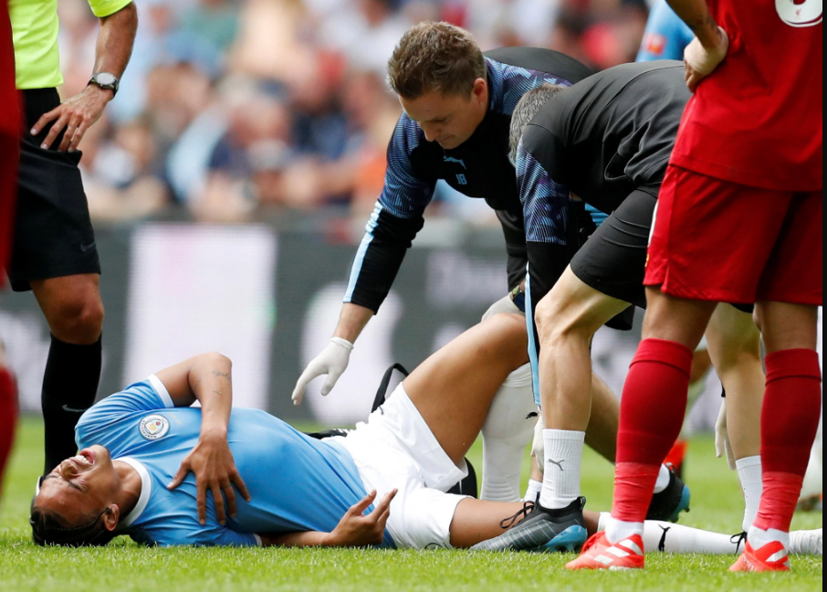 Pep Guardiola v&agrave; Bayern m&eacute;o mặt v&igrave; chấn thương của Leroy Sane