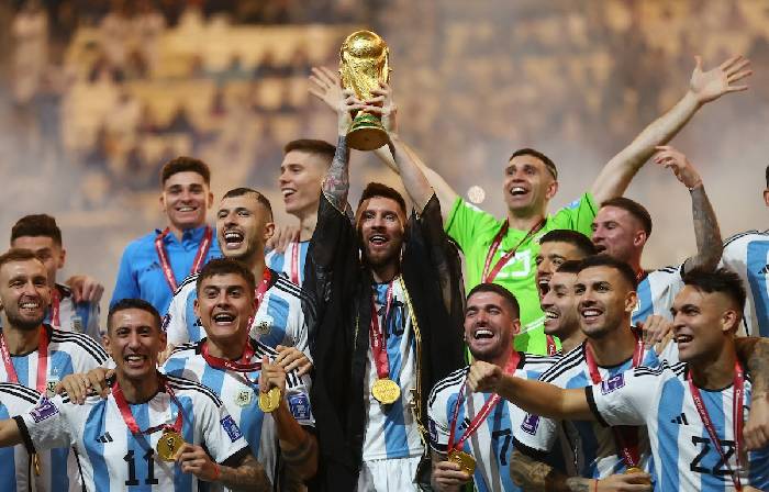Sao Argentina chế nhạo FIFA: 'Đổi luật muộn qu&aacute;, tụi n&agrave;y v&ocirc; địch rồi'