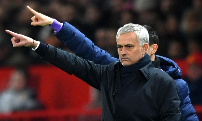 Tottenham vs Burnley (22h 7/12): Jose Mourinho &lsquo;hết ph&eacute;p&rsquo;?
