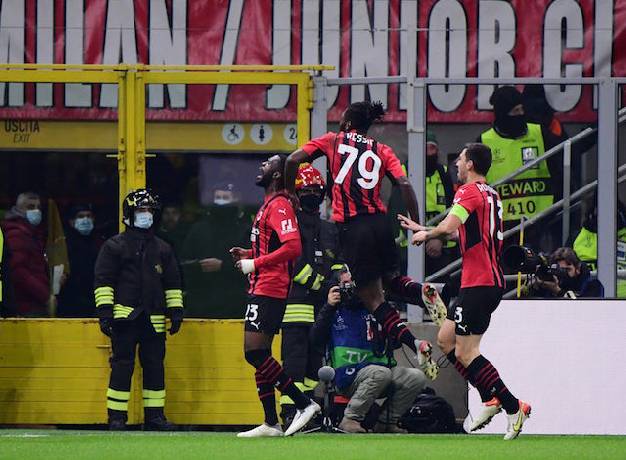 Đội h&igrave;nh ra s&acirc;n ch&iacute;nh thức Milan vs Roma, 0h30 ng&agrave;y 7/1