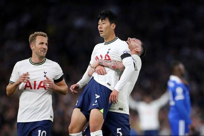 Soi kèo phạt góc Tottenham vs Portsmouth, 19h30 ngày 7/1