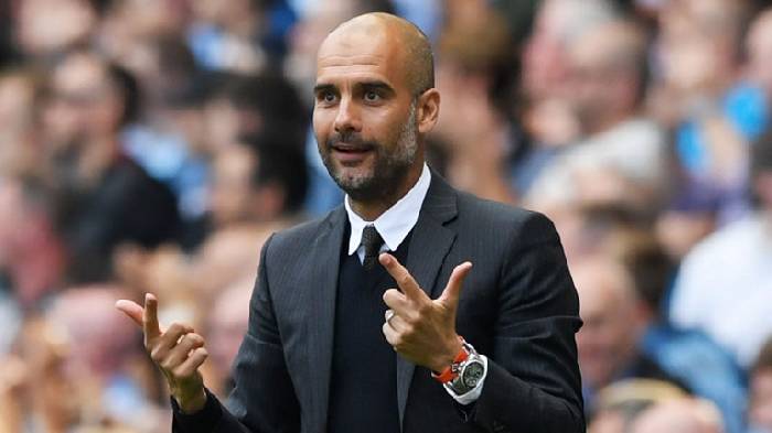 Pep tiết lộ l&yacute; do Man City ph&ograve;ng ngự 'b&aacute;' nhất giải Ngoại Hạng