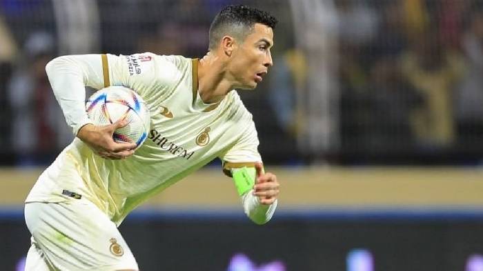 Al Nassr chỉ phải trả cho Ronaldo 160 ngh&igrave;n USD lương mỗi tuần