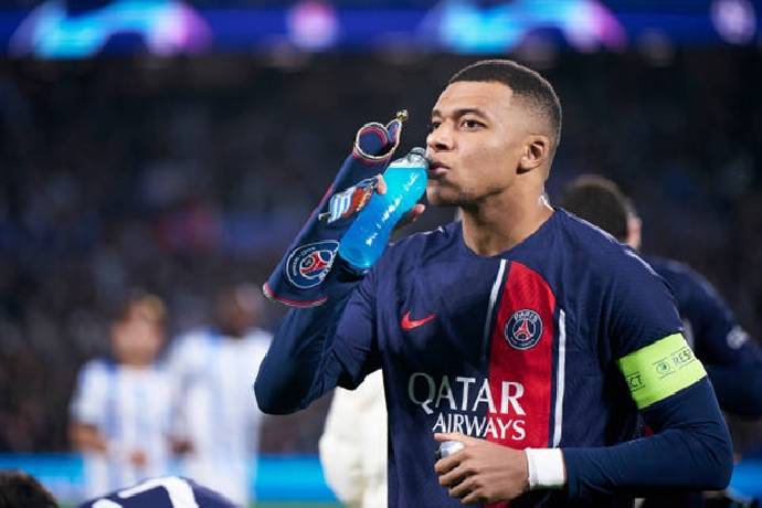 Kylian Mbappe lên tiếng về tin đồn rạn nứt với HLV Luis Enrique