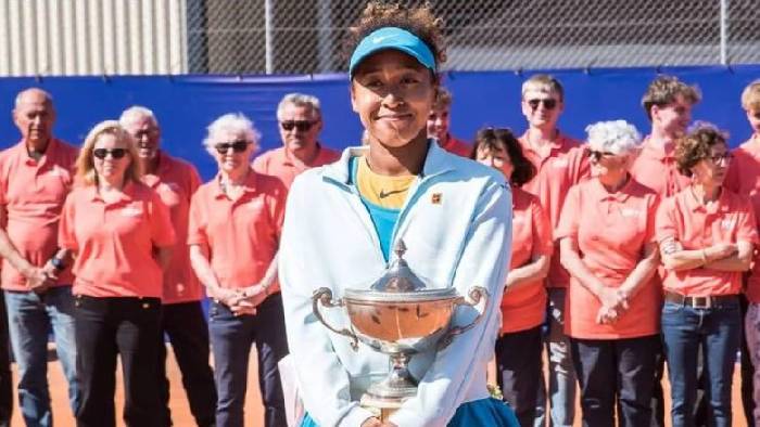 Naomi Osaka gi&agrave;nh danh hiệu đầu ti&ecirc;n sau 4 năm, trở lại top 50 WTA